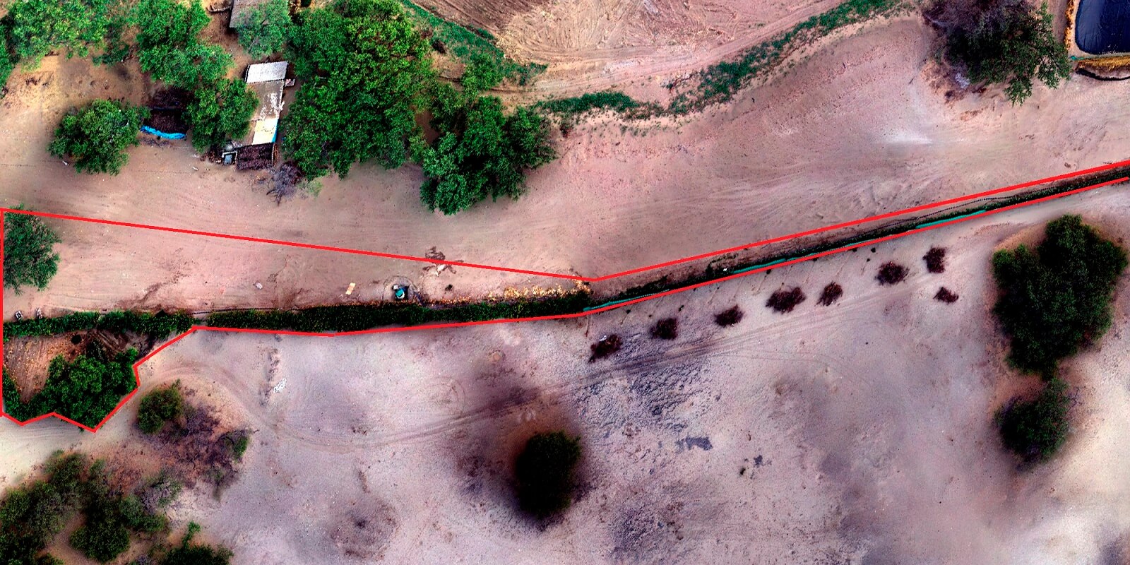 INVASIÓN. Vista aérea reciente de una zona intangible invadida en el complejo arqueológico Chankillo, en la provincia de Casma, Áncash. Este sitio fue declarado Patrimonio Mundial de la Humanidad por la Unesco este año.