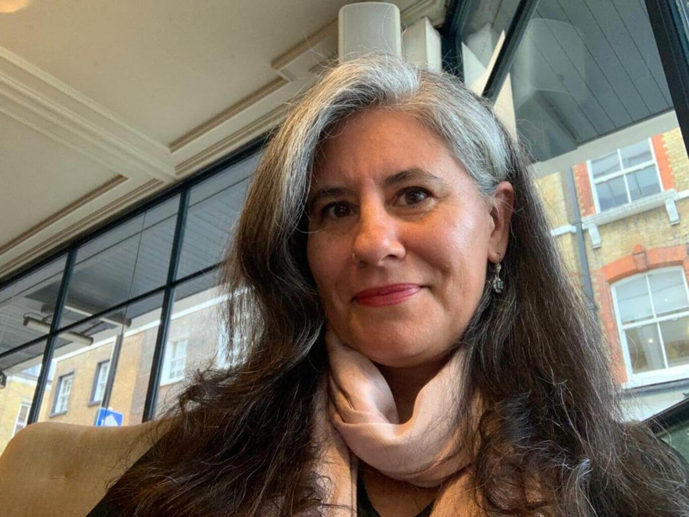 CRÍTICA. La historiadora peruana radicada en Kent, Inglaterra, solo confía en un cambio si se renueva por de raíz el sistema político peruano.