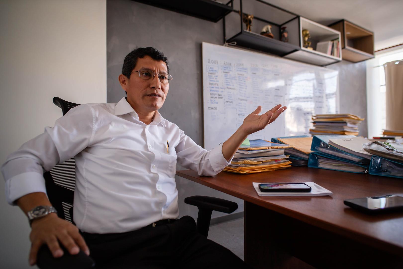 POLÍTICA. El coronel en retiro Harvey Colchado sostiene que algunos políticos se han acercado a pedirle ayuda en la elaboración de planes de gobierno.