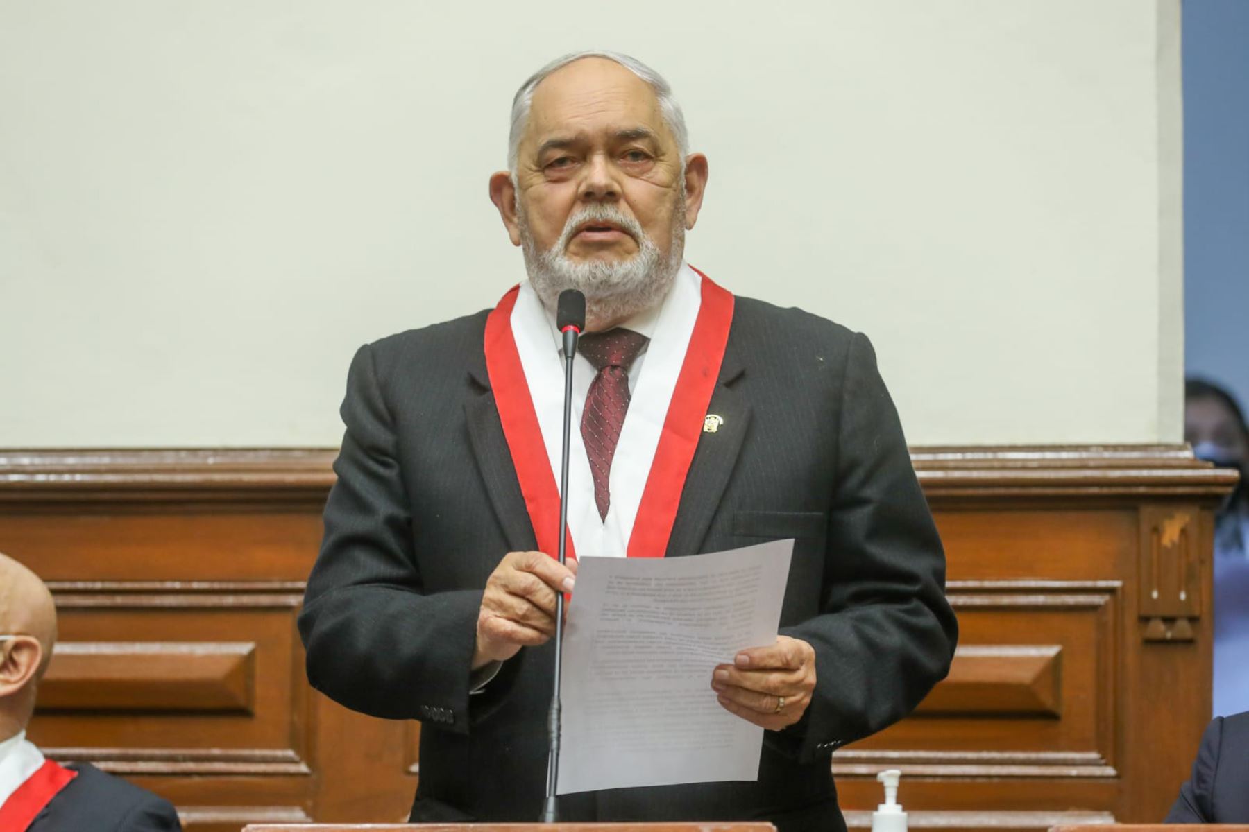 Es engañoso el dato de Montoya acerca de que su bancada votó contra el Reinfo