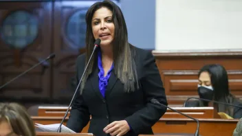 Es engañosa la versión de Chirinos acerca de que ninguna otra bancada quería apoyar la moción de censura contra Santiváñez